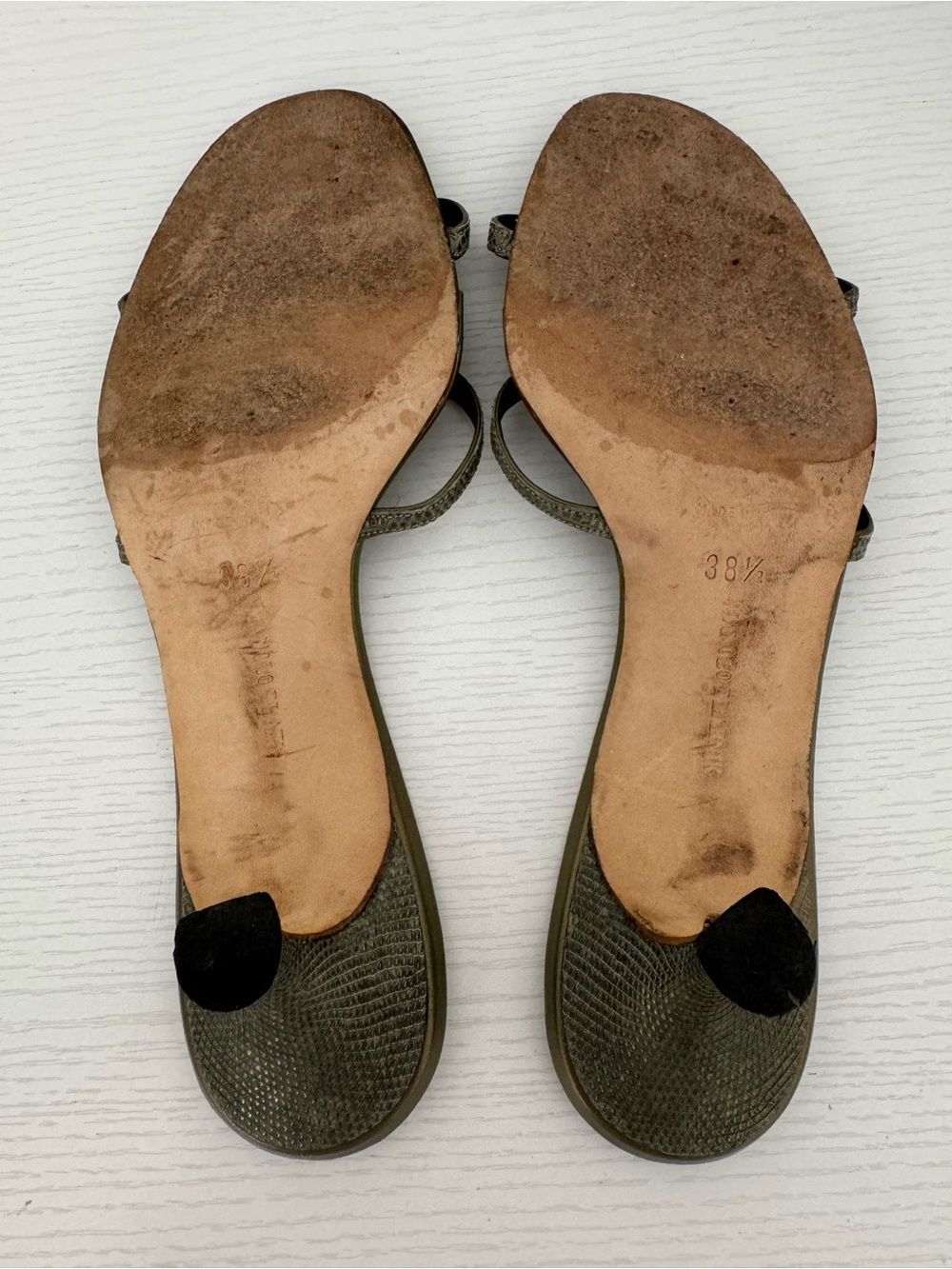 Manolo Blahnik EU 38.5 Rare Vintage Olive Lizard Leather Jewel Ring Kitten Heel - Picture 5 of 7